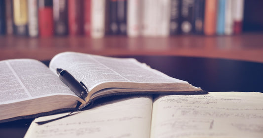 صورة دفاتر وقرطاسية لدليل دفاتر الملاحظات ذات الغلاف المقوى